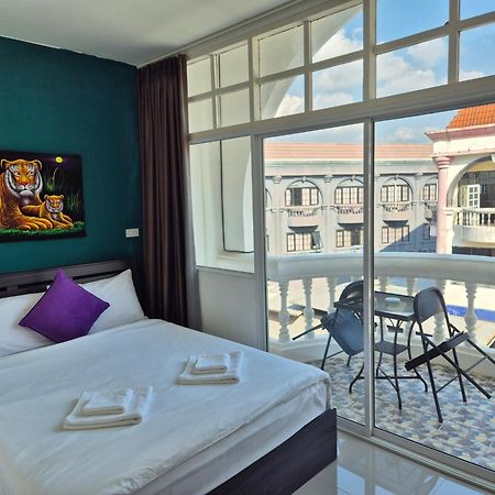 Dorothys Hotel Pattaja Kültér fotó