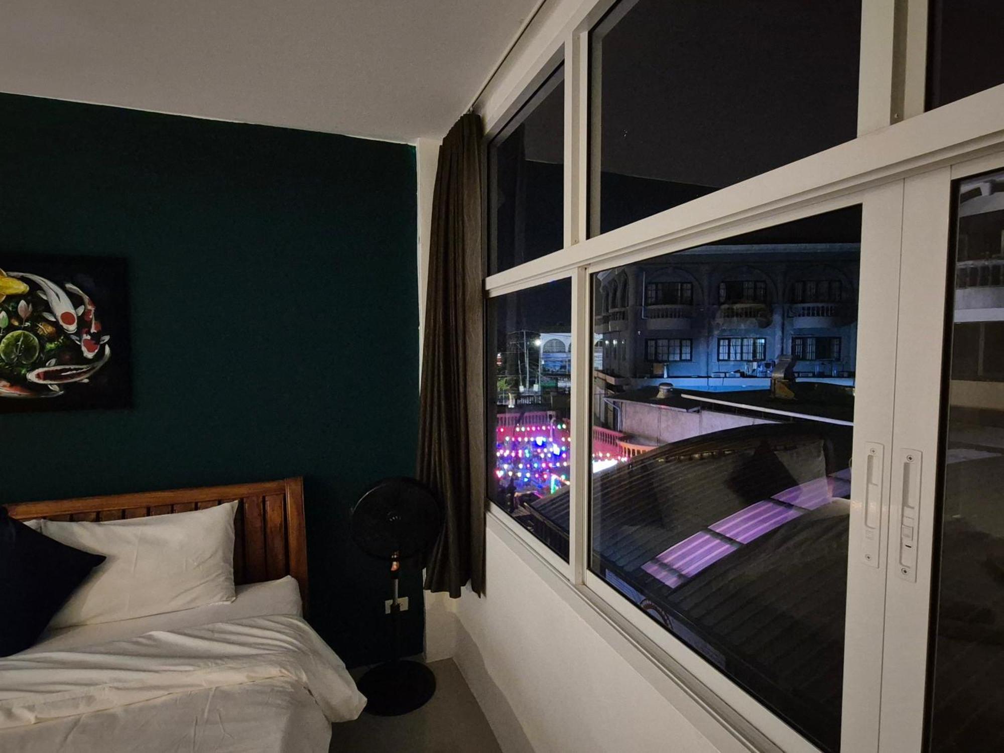 Dorothys Hotel Pattaja Kültér fotó